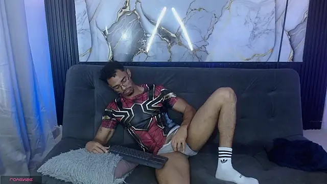 spiderlatin_ webcam show