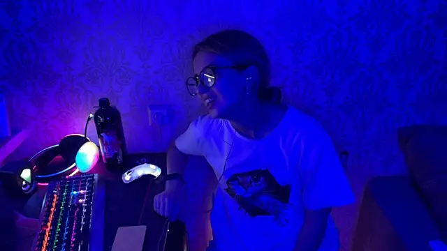 By_Mira Webcam show