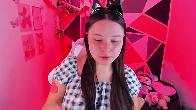little_emma0 即時 XXX 聊天