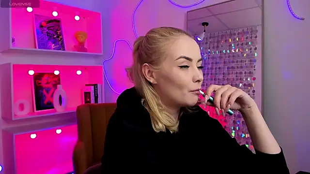 Онлайн чат XXX StephanieSweety