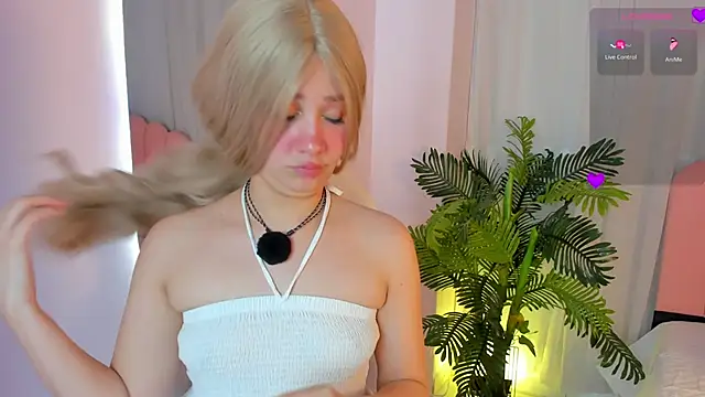 sweett_fire's Webcam Show
