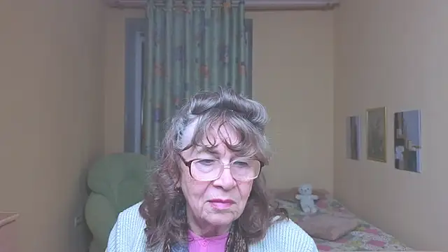 Betty_Brick: απευθείας συνομιλία ΧΧΧ