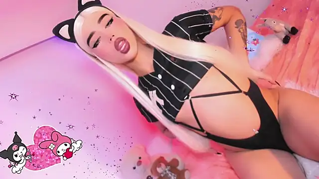 Вебкам-шоу Miss-Saraii