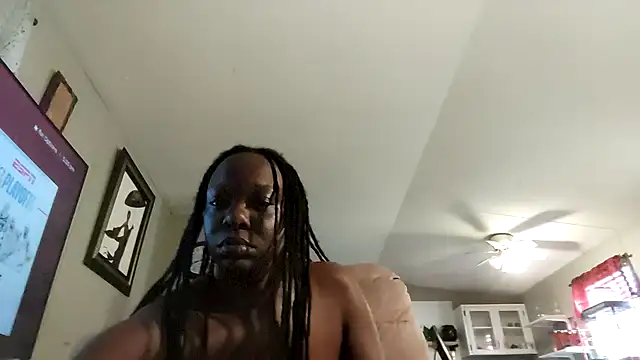 Show modela SashaVixen1985 na web-kameri