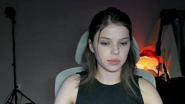 MelissaBrank Adlı Modelin Canlı XXX Sohbeti