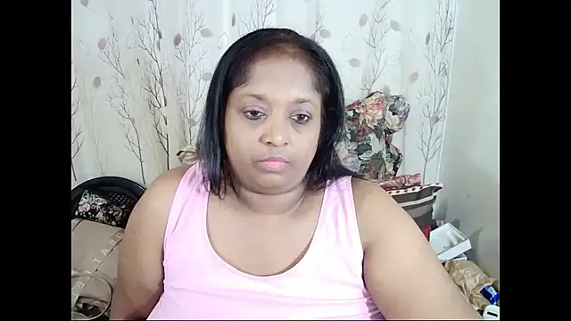 Chat XXX ao vivo de Indiantasha