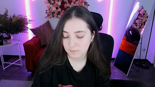 VirtuallVoyant Chat XXX live