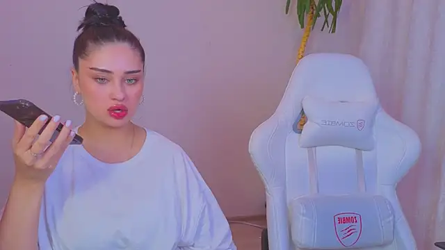 Sofia_Plump webcam show