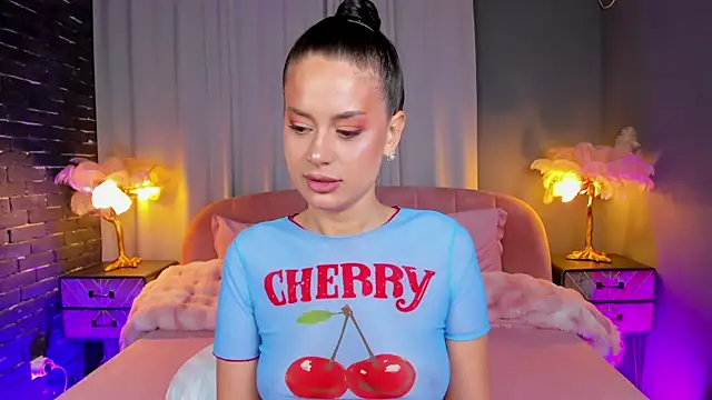 AmedeeaBanks Chat XXX live