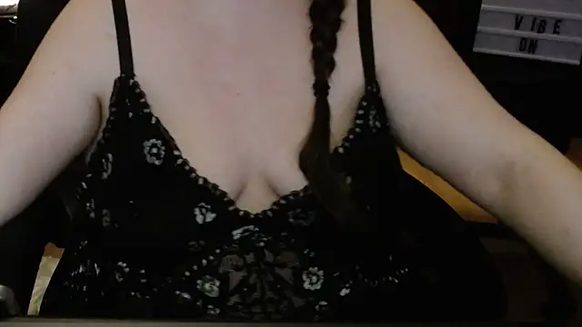 angecornuXO Show in webcam