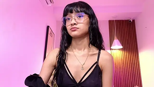 Cherry_Vixen_ Chat XXX in diretta