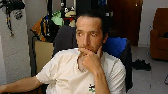 softail85's Live XXX Chat
