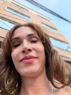 Irresistible24 Live XXX-Chat