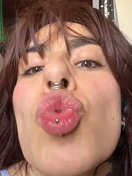 Morgana_X élő XXX-chatje