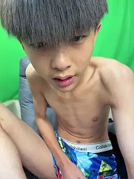 DD-101 Live XXX Chat