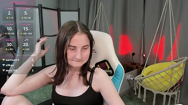 KiraDuvall Adlı Modelin Canlı XXX Sohbeti
