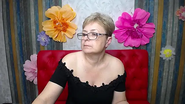 Chatroom XXX en direct de EmiliaGree