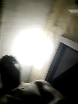 hecwil8 Show in webcam