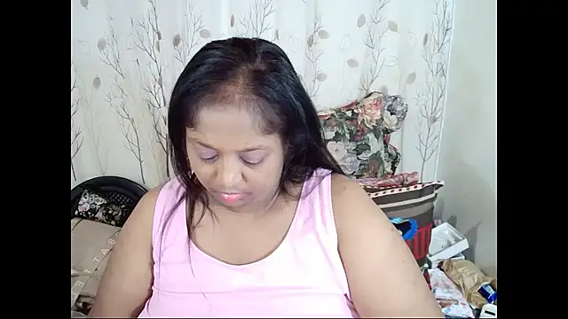 Indiantasha's Live XXX Chat