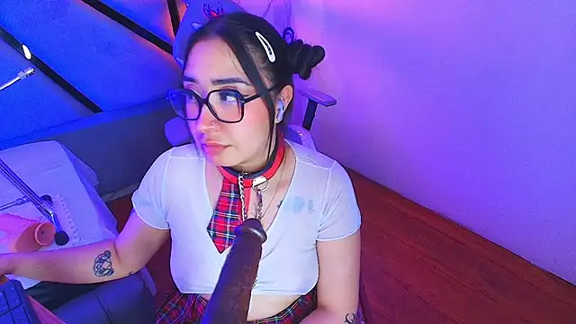 sayumi_dirty élő XXX-chatje