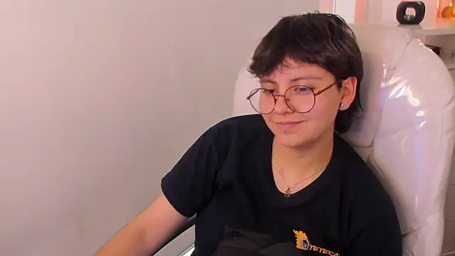 Nathaly_ds élő XXX-chatje