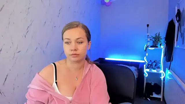 holly_xglam: онлайн-секс-чат