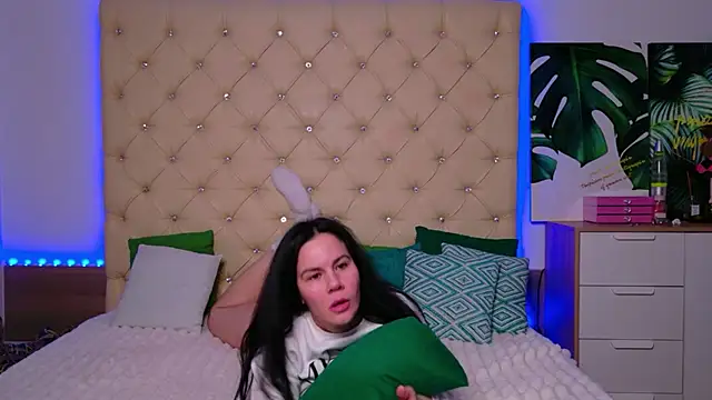 KattieSimsn Live XXX chat