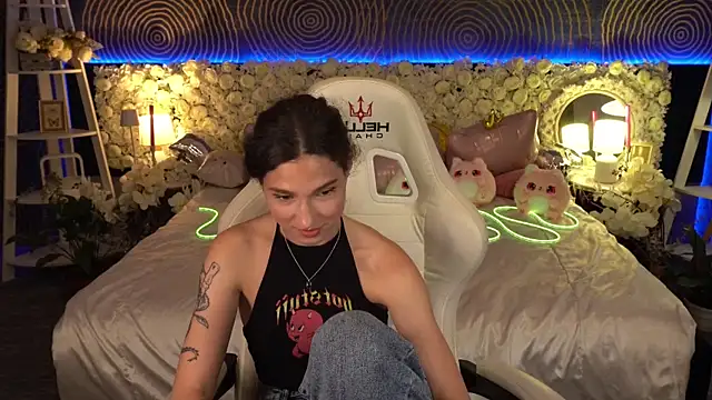 Show modela BabyFlowerr na web-kameri