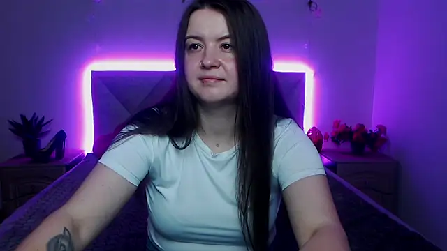 Онлайн чат XXX MavkaCute