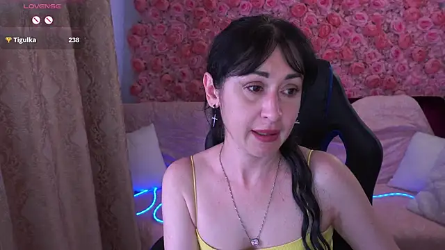Czat XXX na żywo – CarolinaaFoxyyy