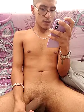 Lil_black009 Webcamshow
