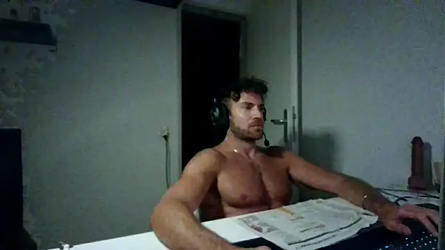 alpha-hunk webkamerás műsora