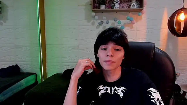 Show de coby_cum na webcam