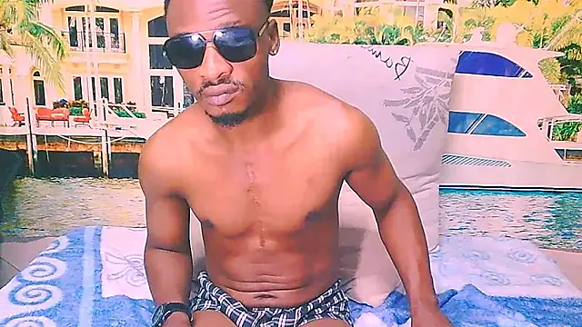 EbonyTiger69 Show Webcam