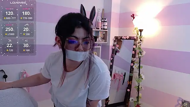 Catwhite_'s Live XXX Chat