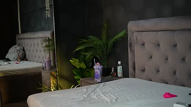 Show de CelineHeaven na webcam