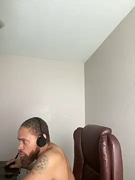 Fathero1time's Live XXX Chat