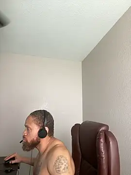 Fathero1time's Live XXX Chat