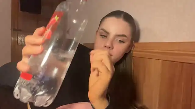 LeishaRocher's Live XXX Chat