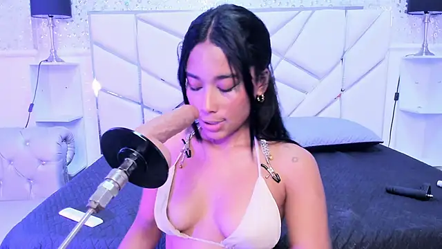 Chat XXX ao vivo de Horny_Brunette_