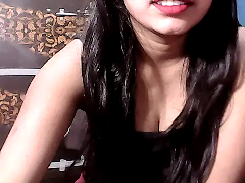 Lovely_Pandey 即時 XXX 聊天