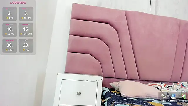 miajhonsonx's Live XXX Chat