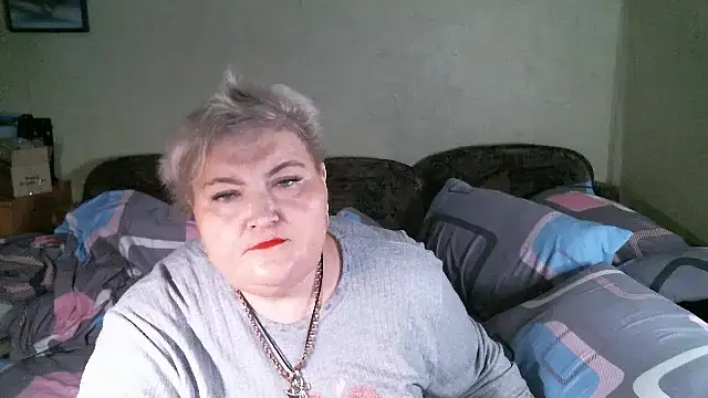 Lana555: онлайн-секс-чат