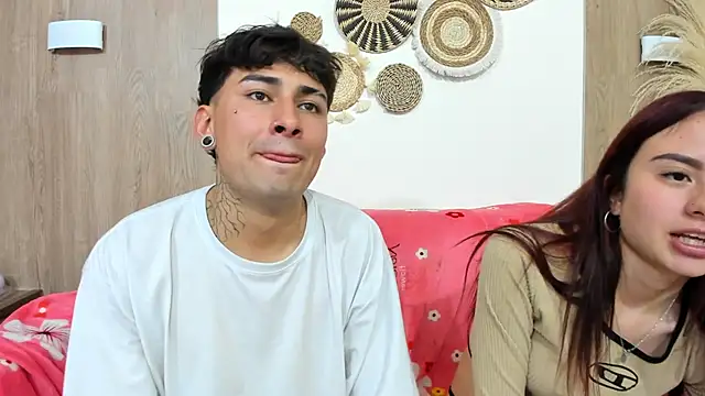 دردشة Kenji_n_Rousse الجنسية المباشرة