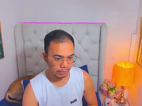 AsianZero Webcam-Show