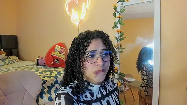 Keniia_rizz élő XXX-chatje