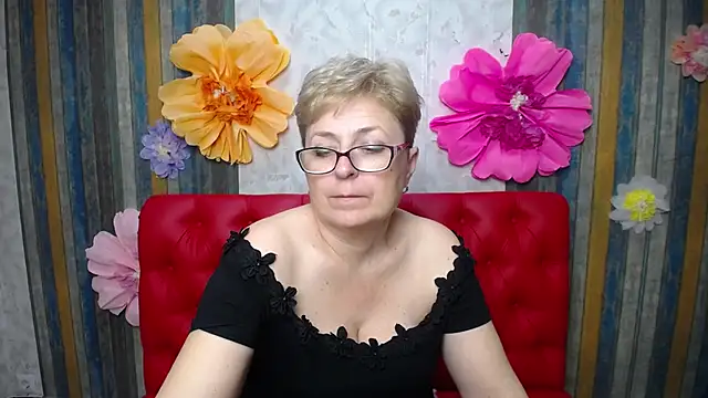 Онлайн чат XXX EmiliaGree