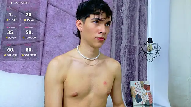 AronTawersのライブXXXチャット