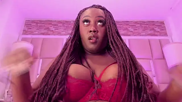 Chatroom XXX en direct de ShaniaBrownn