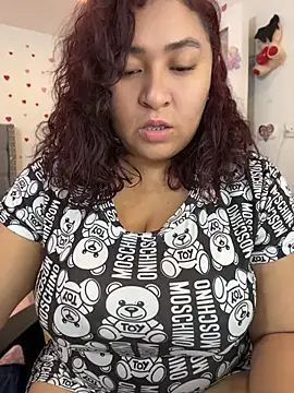 KarlaWild লাইভ XXX চ্যাট